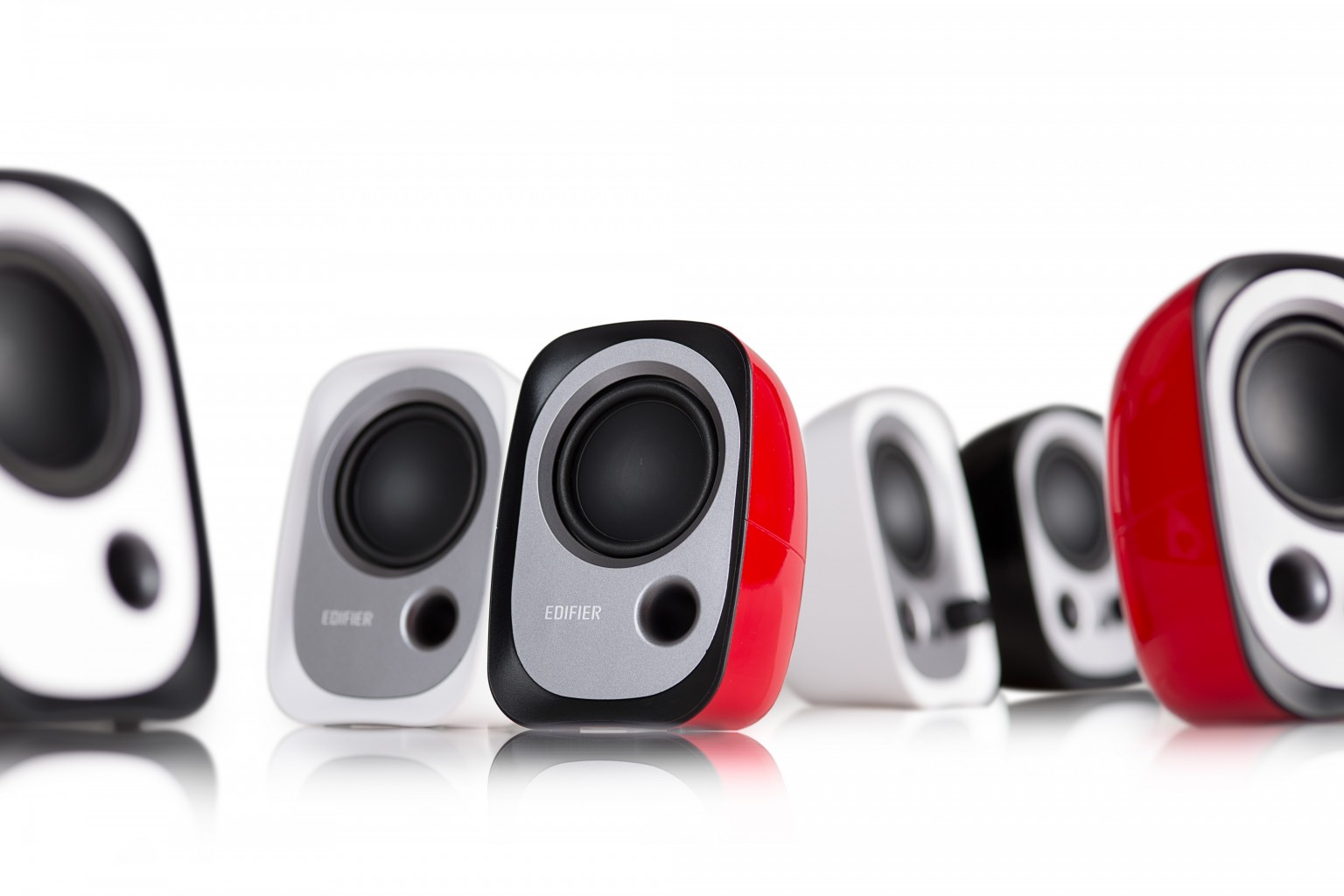 edifier r12u