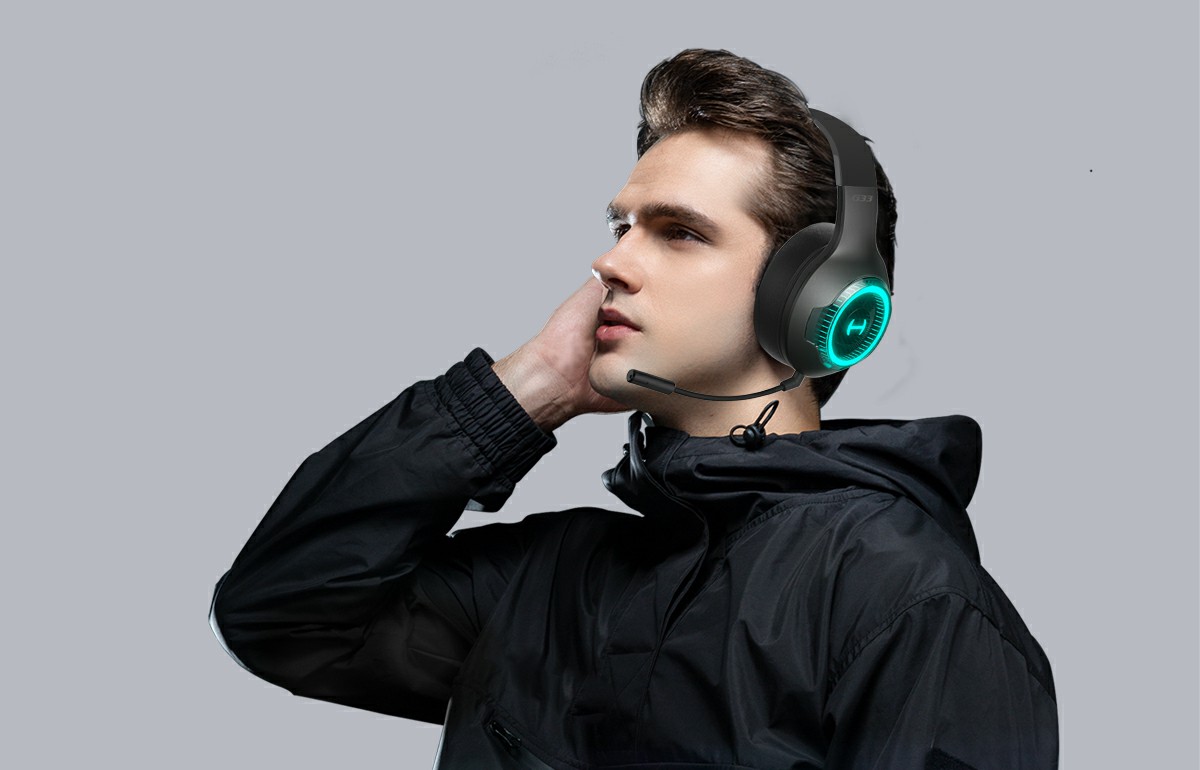 gaming headphones