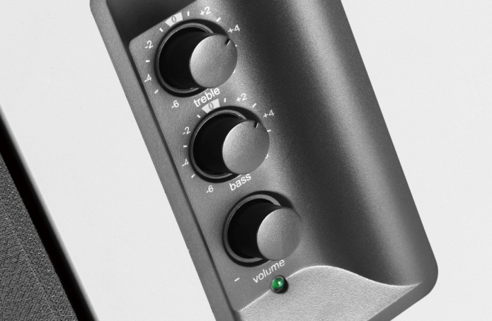 bookshelf speakers